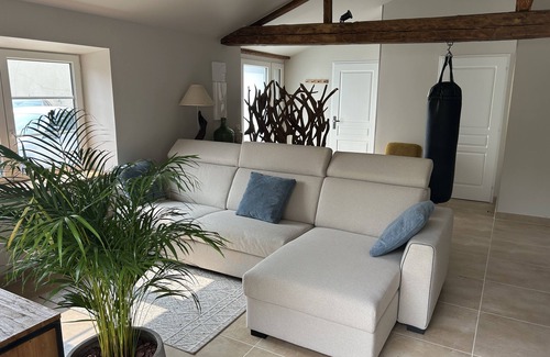 La Jarrie House | Maison à Louer à La Jarrie