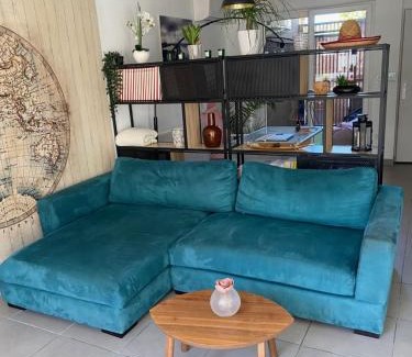 Saint-Jean-de-Vedas Villa | Maison 100m2 - Jaccuzzi, Jardin, 10 min plages