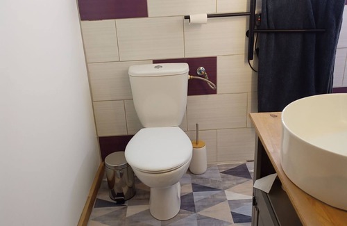 Viviers House | Maison 65m2 sur 2 Niveaux Tout Confort Moderne, Clim Réversible