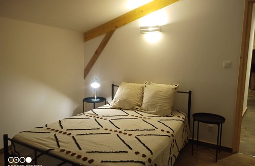 Viviers House | Maison 65m2 sur 2 Niveaux Tout Confort Moderne, Clim Réversible