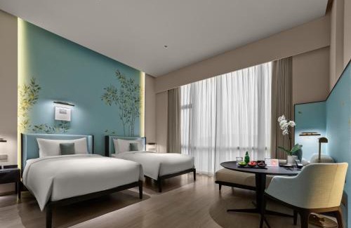 Shizhong District Hotel | Maison Albar Hotels Leshan