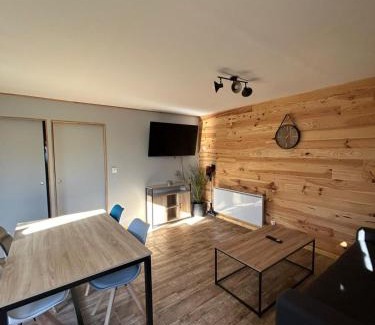 Lunery House | Maison au calme à l'orée du bois