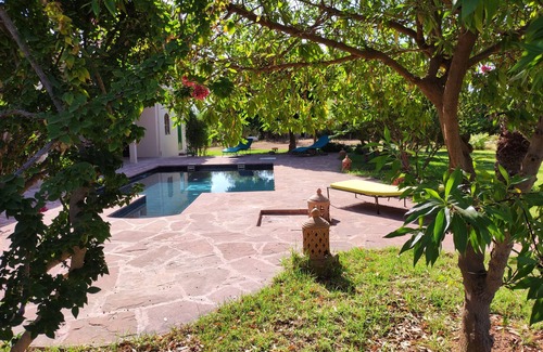 Amizmiz Villa | Maison Avec Piscine Privée, Jardin Arboré, Parking Clos à 2 kms D'amizmiz