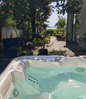 Logonna-Daoulas House | Maison avec Spa en bord de mer