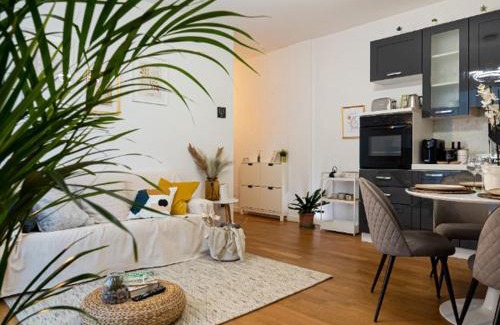 Old Town Apartment | Maison Blanche: appartamento elegante con parcheggio privato