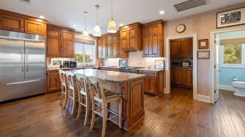 Debordieu Colony House | Maison Blanche home by Peace Vacations