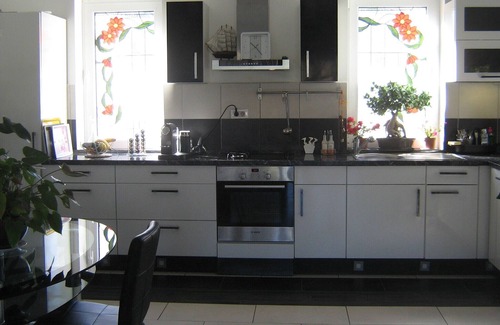 Krimovica House | Maison Blanche: modern villa for max 10 people with tennis court, pool, golf