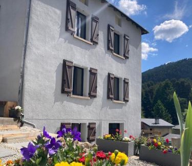 Matemale House | Maison Canelle Le Clos des Ours