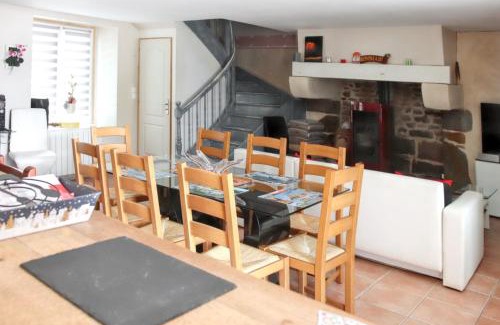 Sains House | Maison charmante près de Sains avec spa et jardin clos
