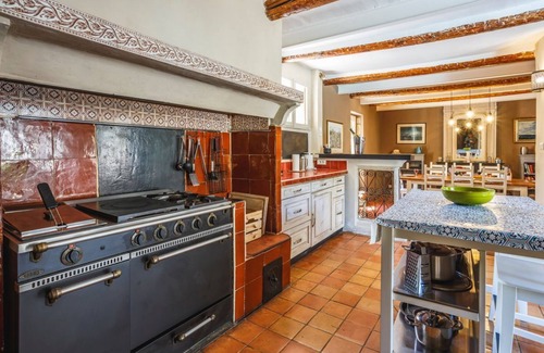 Castelnau-de-Guers Villa | Maison Clairette - Six Bedroom Villa, Sleeps 12