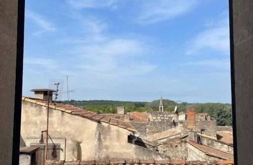 Montfrin House | Maison Cosy Lodge, 15 p, clim, wifi, cour, garage