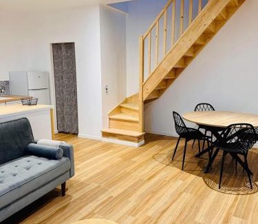Barbezieux-Saint-Hilaire Apartment | Maison de ville