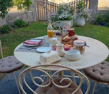 Anteuil Bed & Breakfast | Maison d hôtes L école