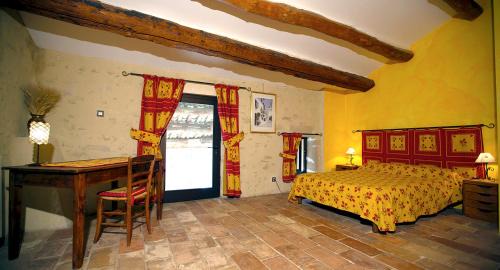 Bollene Bed & Breakfast | Maison d'Hôtes Lou Geneste