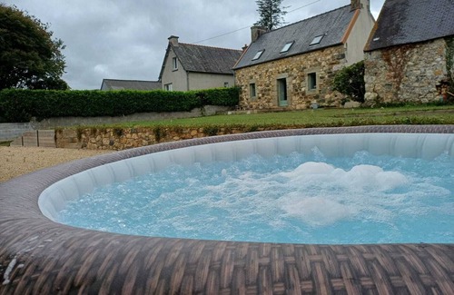 Plougonver House | Maison Dans une Ancienne Ferme sur 3,5ha