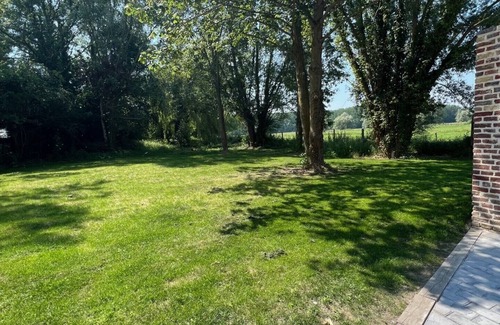 Saint-Venant House | Maison de Campagne au Bord de L'eau, au Coeur de la Nature