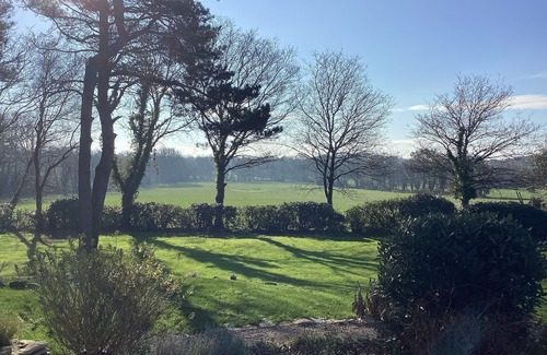 Plumergat House | Maison de Campagne Néo-bretonne sur un Grand Parc Verdoyant. Golfe du Morbihan
