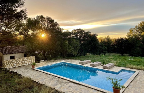 Pujaut Villa | Maison de Campagne Proche Centre Village
