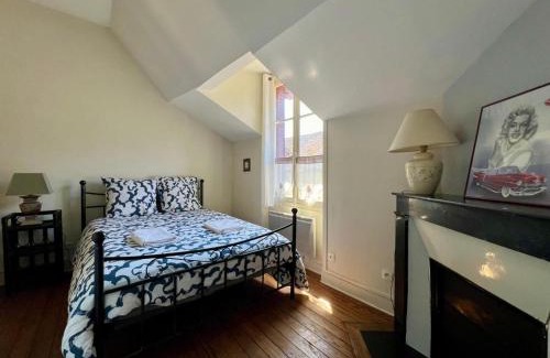Montigny-sur-Loing Apartment | Maison de caractere cœur du village 1h de Paris