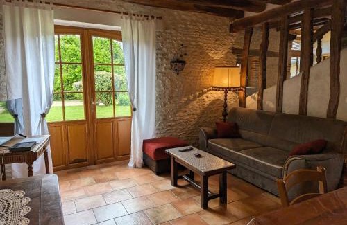 Lorcy House | Maison de caractère avec jardin privatif, terrasse, ping-pong – Proche Ferrières et Montargis - FR-1-590-40