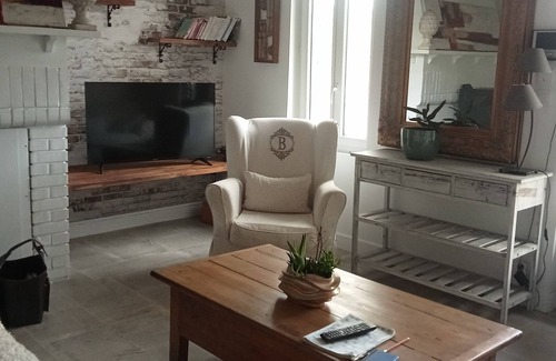 Pontenx-les-Forges Bed & Breakfast | Maison de Charme à 15mn de L'océan et 5 mn des Lacs