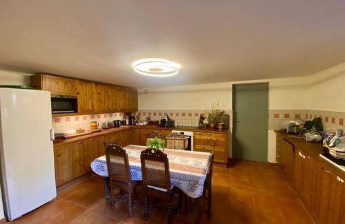 Chapaize House | Maison de Charme au Coeur de la Bourgogne, Idéale Pour des Vacances Avec Enfants