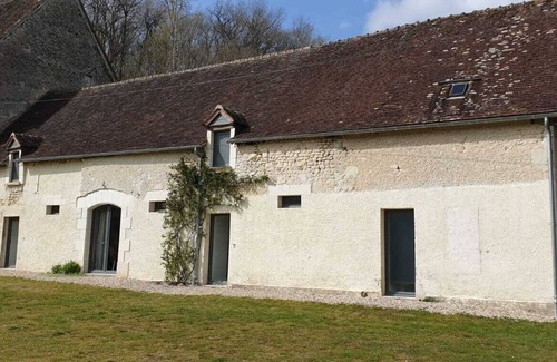 Genille House | Maison de Charme, au Coeur de la Forêt de Loches, Pour les Amoureux de la Nature