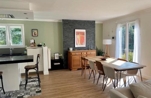 Sainte-Luce-sur-Loire House | Maison de famille 5 ch idéale pour des réunions de familles