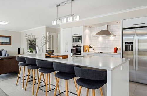 Lake Hawea House | Maison de Maude - Lake Hawea Holiday Home