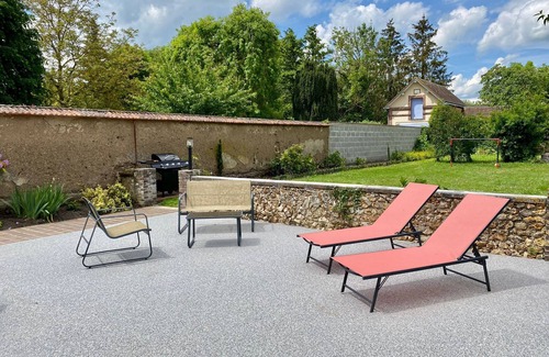 Damville House | Maison de Ville à 1h30 de Paris. Idéal Pour un Séjour en Famille ou Entre Amis