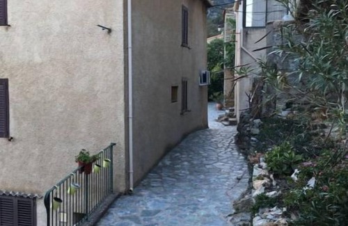 Castiglione House | Maison de Village en Montagne