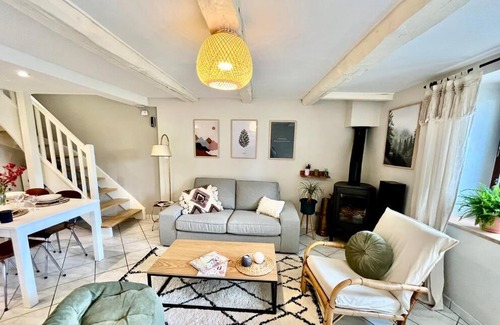 Messery House | Maison de village