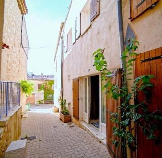 Baudinard-sur-Verdon House | Maison de village Les amandiers