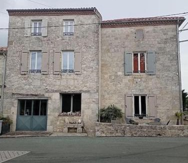 Laugnac House | Maison de village tout confort avec piscine
