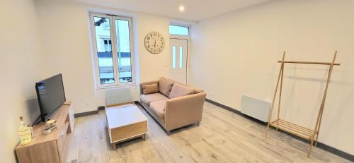 Jonzac Apartment | Maison de ville avec Jardin "WINSTON 2"