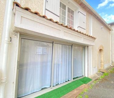 Tabanac House | Maison des Vignes avec ménage, draps et serviettes inclus