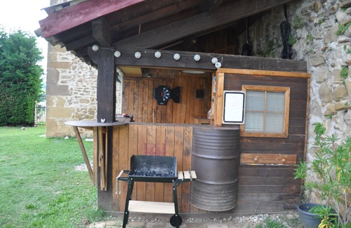 Chavannes House | Maison en Pierre Dans Co-propriété Avec Piscine