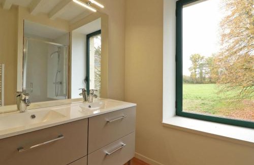 Neuvy-au-Houlme House | Maison en pierres avec Grand Jardin, WIFI, tout inclus - FR-1-497-170
