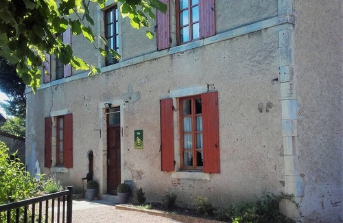 Seuillet House | Maison Entière au Coueur du Village de Seuillet Proche de Vichy