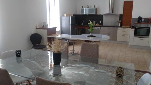 Magalas House | Maison Familiale Les hirondelles