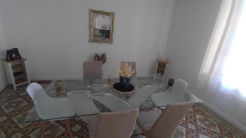 Magalas House | Maison Familiale Les hirondelles