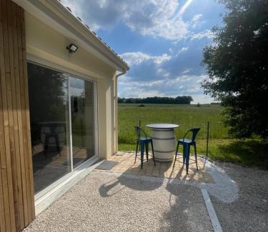 Saint-Georges-des-Coteaux House | Maison avec grand espace en hauteur