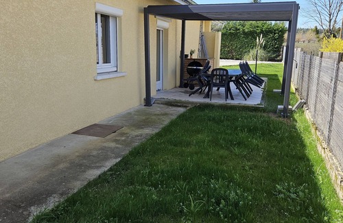 Priay House | Maison Gîte Guy