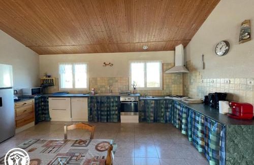 Bouin House | Maison indépendante avec jardin et BBQ, 3 chambres, proche des oiseaux du Marais - FR-1-426-95