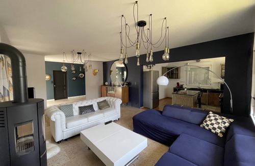 Vitrimont House | Maison Individuelle Avec Grand Jardin