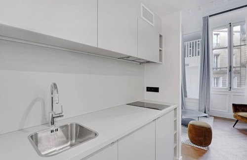 Grand Parc-Paul Doumer Apartment | Maison Labruyère - Family Aviau