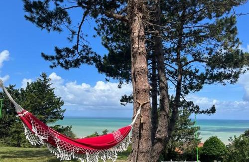 Saint-Martin-en-Campagne House | Maison Le Coteau Plage vue mer, 8 pers. Petit Caux
