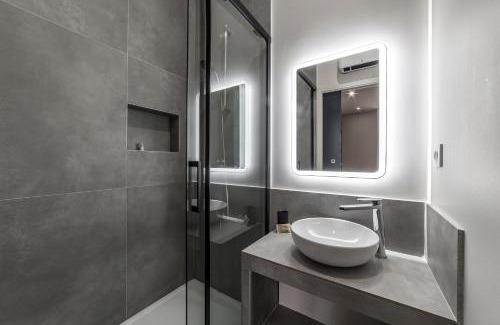 Gratte Ciel Villa | MAISON LE GRATTE CIEL - séminaire ou famille, salle de réunion, 8 chambres Clim, Jardin & Salle de sport
