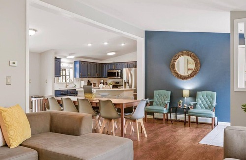 Liberty House | Maison Liberty in the Catskills w/heated pool, hot tub fire pit, games and more