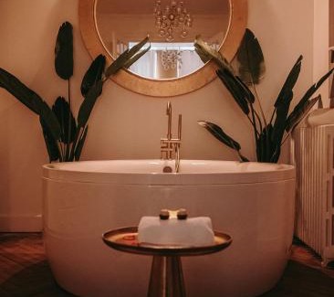 Saint Genes House | Maison Marie-Astrid, Suite avec Balnéo privée